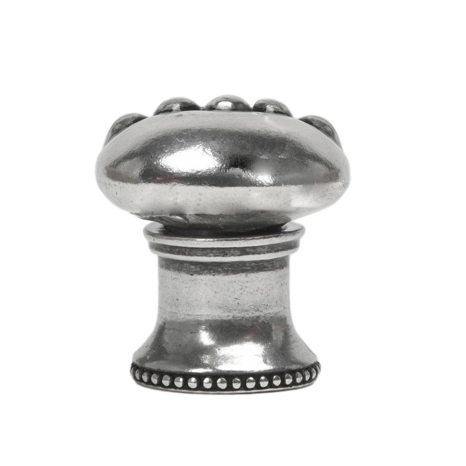 Round Knob with Beaded Center in Satin