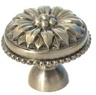 Holly Flower Knob ( 1.75" ) in Polished Brass