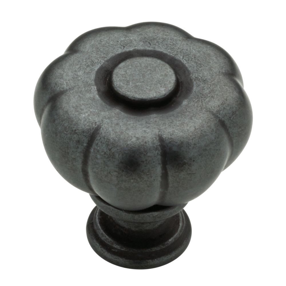 1 1/4" Fluted Knob in Soft Iron