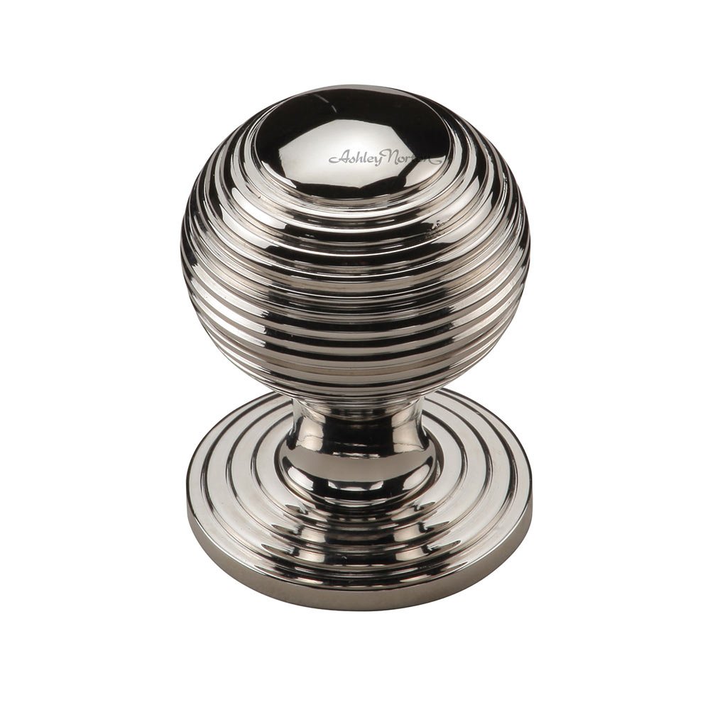 1 1/4" Reeded Knob on Rose in Polished Nickel