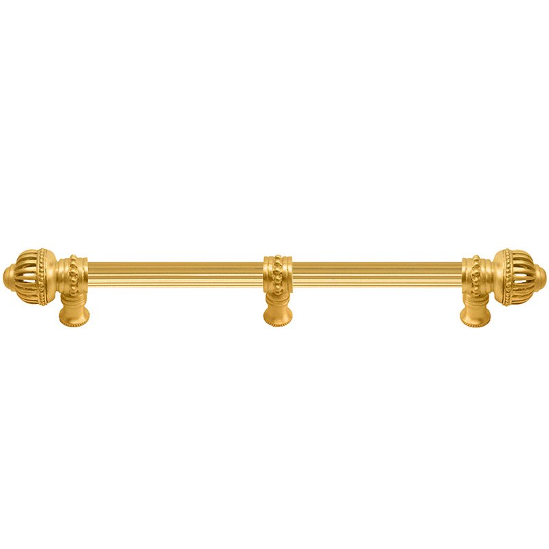 18" Centers Pull with Large Finial and 5/8" Reeded Center with Center Brace in Satin Gold