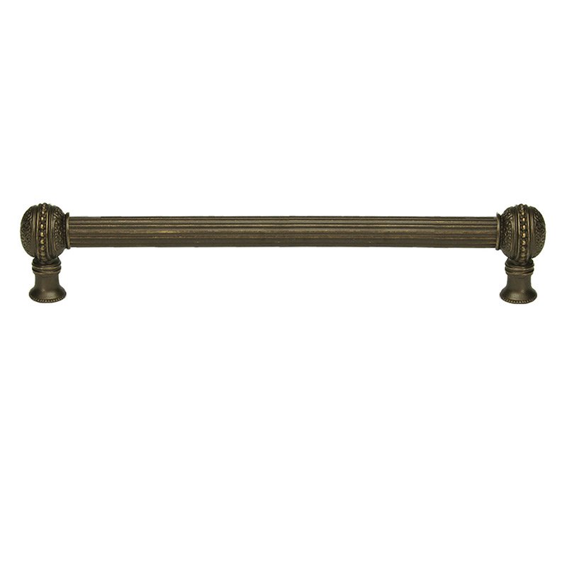 18" Centers With 5/8" Reeded Center Long Pull in Antique Brass