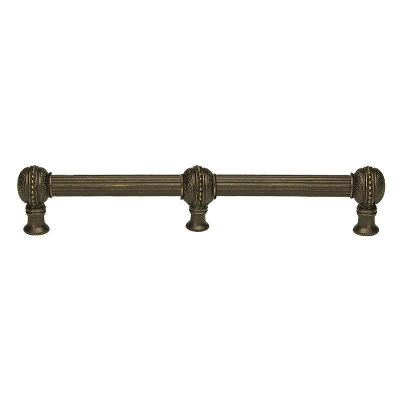 18" Centers With 5/8" Reeded Center Long Pull With Center Brace in Antique Brass