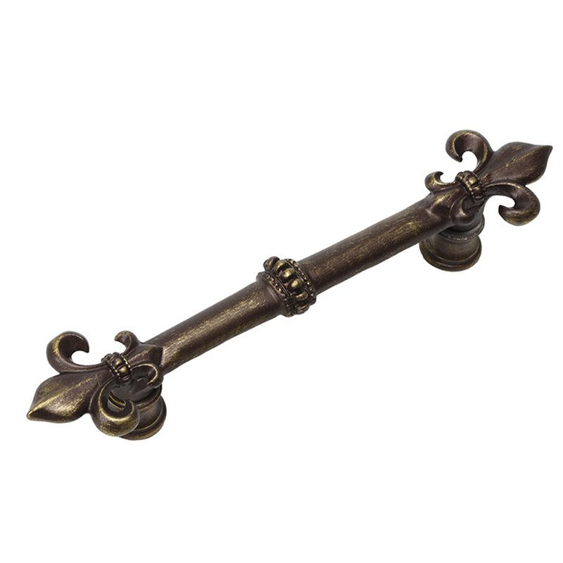 5" Centers Pull With Large Fleur De Lys in Antique Brass