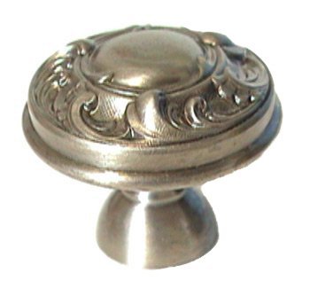 Fancy Knob ( 1.375" ) in Polished Brass