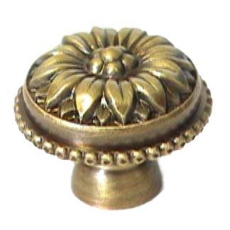 Holly Flower Knob ( 1.125" ) in Polished Brass