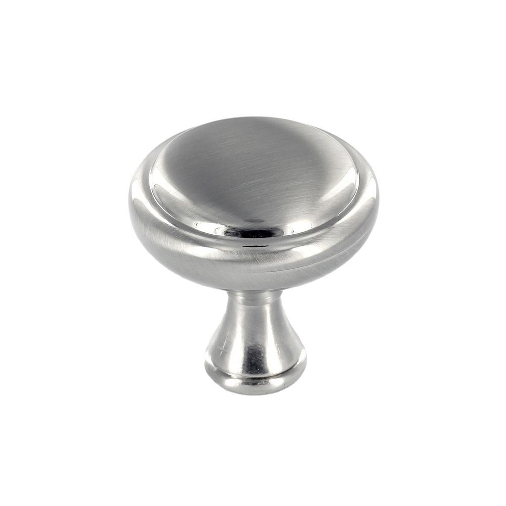 1 1/4" Round Traditional Knob in Brushed Nickel