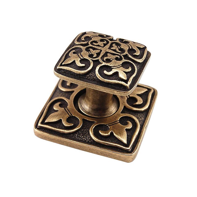 1 5/8" Square Knob with Backplate in Antique Brass